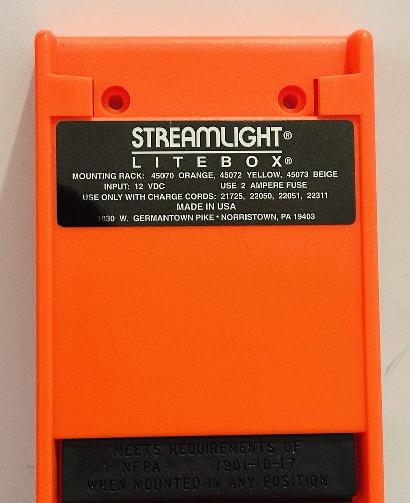 STREAMLIGHT Litebox Flashlight Charging Base 45070 NO CORD