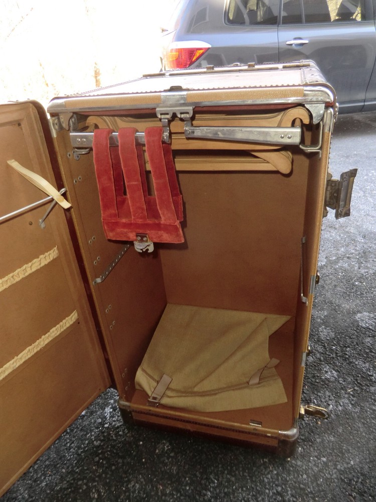 Antique Hartman Turntable Steamer Trunk
