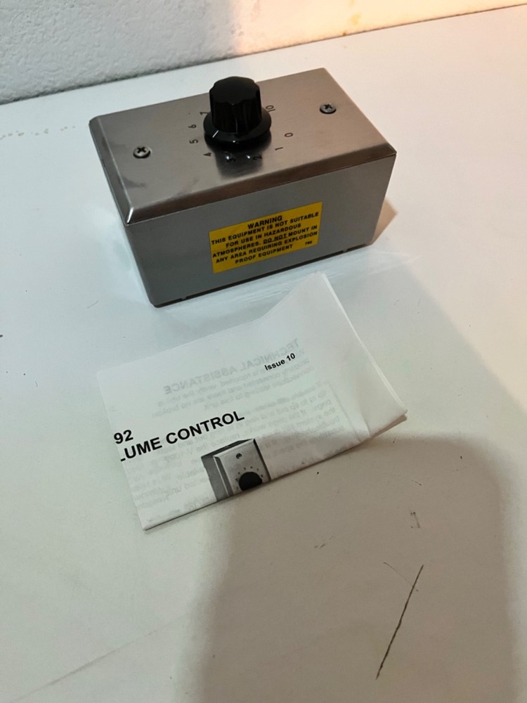 Valcom WALL MOUNT V-1092 Volume Control New in Box with instructions