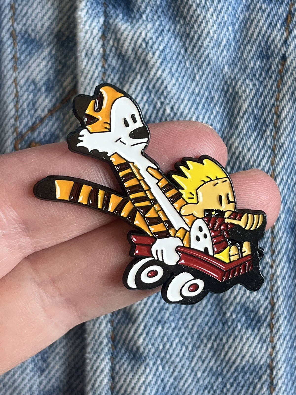 Large Calvin And Hobbes Comic Enamel Pin - Excellent Condition