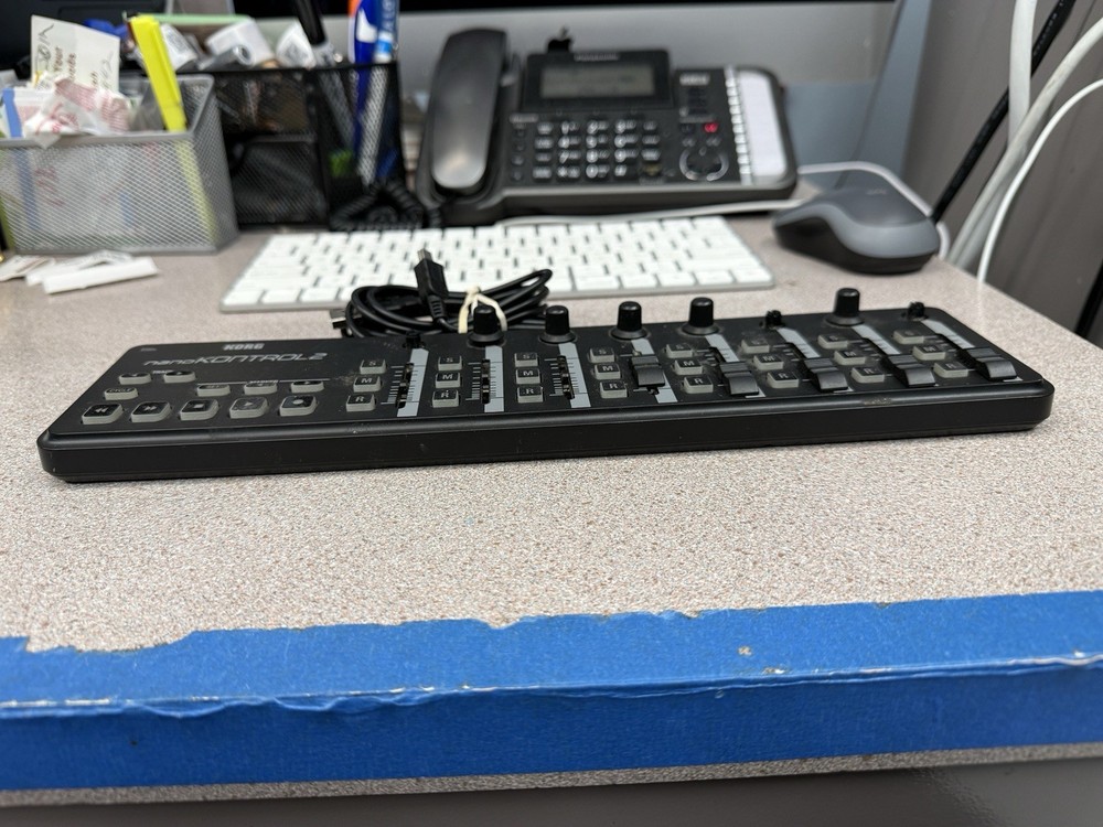 Korg Nano Kontrol 2 USB MIDI Controller Black Missing Few Knobs