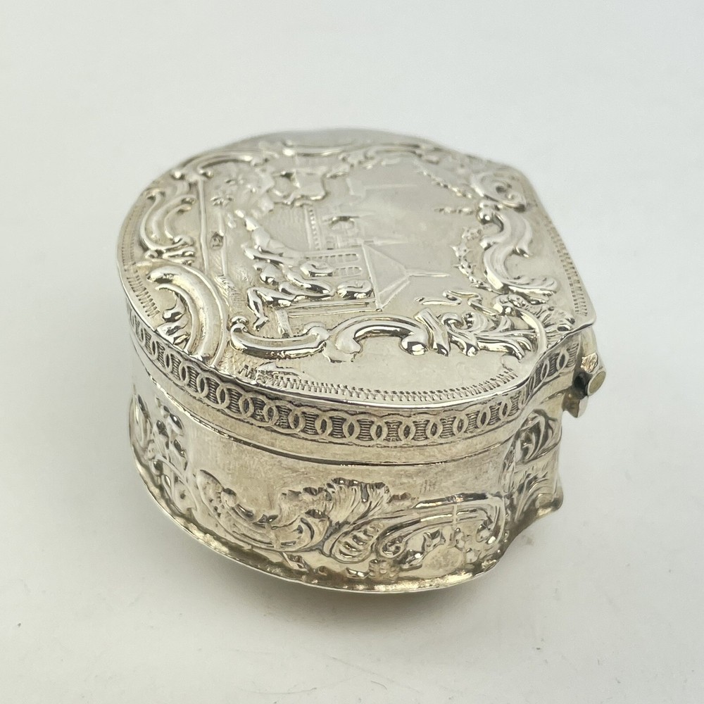Antique Dutch Solid Silver Embossed Trinket Box 6cm x 5cm Shell Shaped