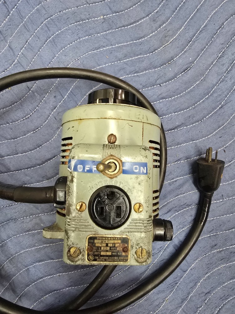 Superior Electric Co 3PN117 Powerstat Variable Autotransformer