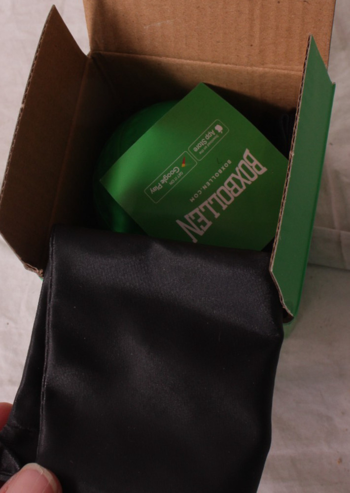 NEW Conor McGregor Limited Edition Boxbollen