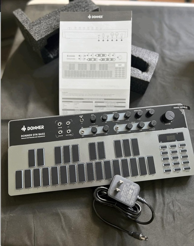 Donner B1 Analog Bass Synthesizer Sequencer Controller Beat Maker Drum Machine