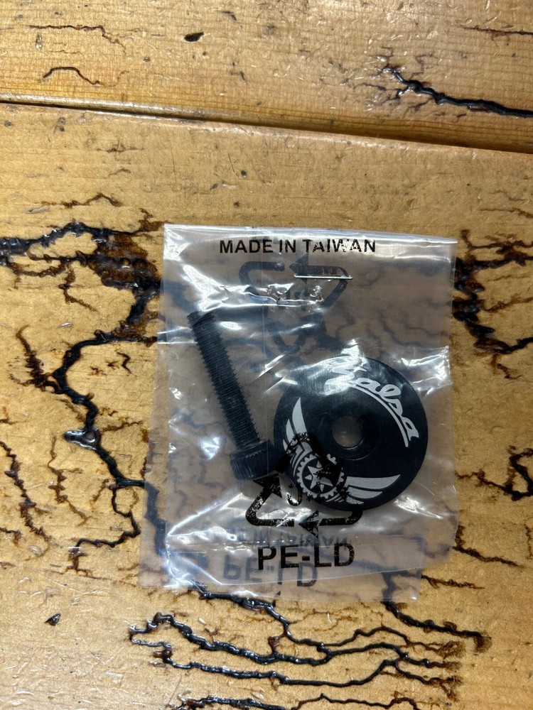 Salsa 1 1/8 Headset Stem Top Cap With Bolt