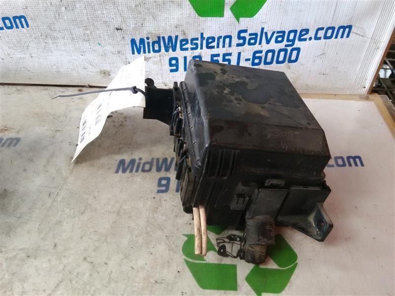 Fuse Box Engine Compartment Fits 01-08 ECLIPSE 8211181