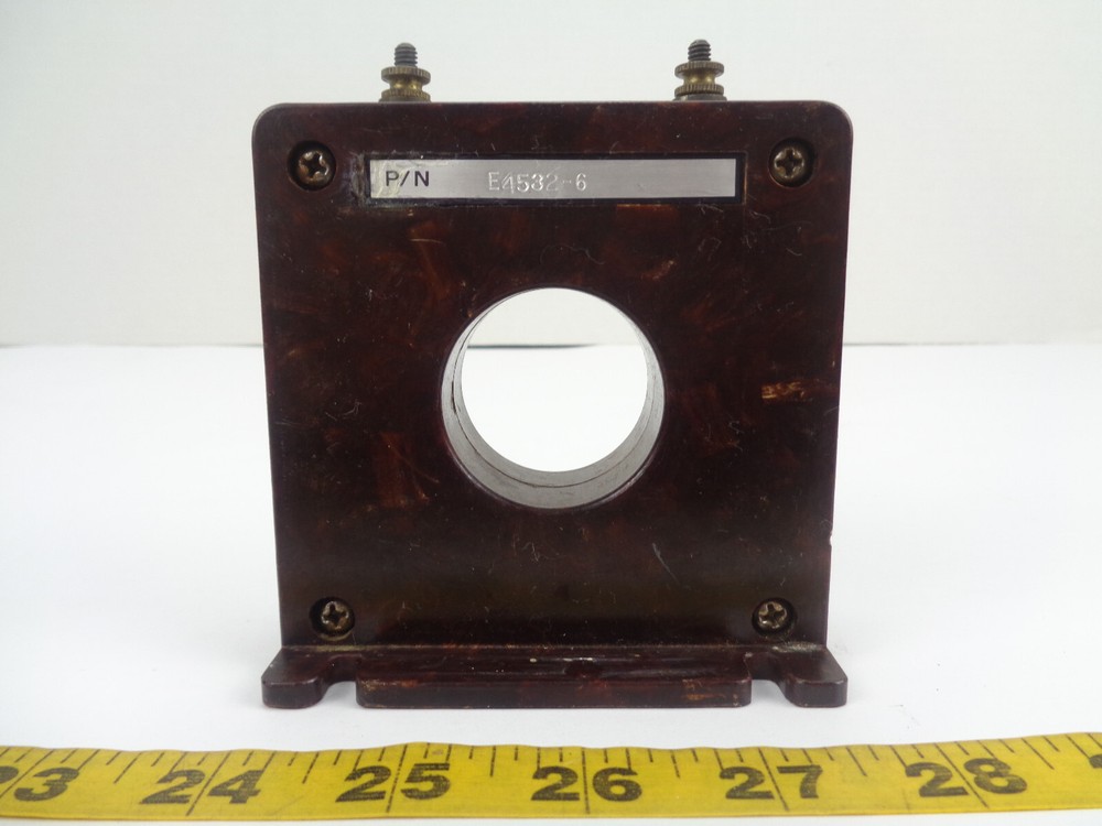 Electromagnetic Square D Model 51 Current Transformer Ratio: 250:5 E4582-6
