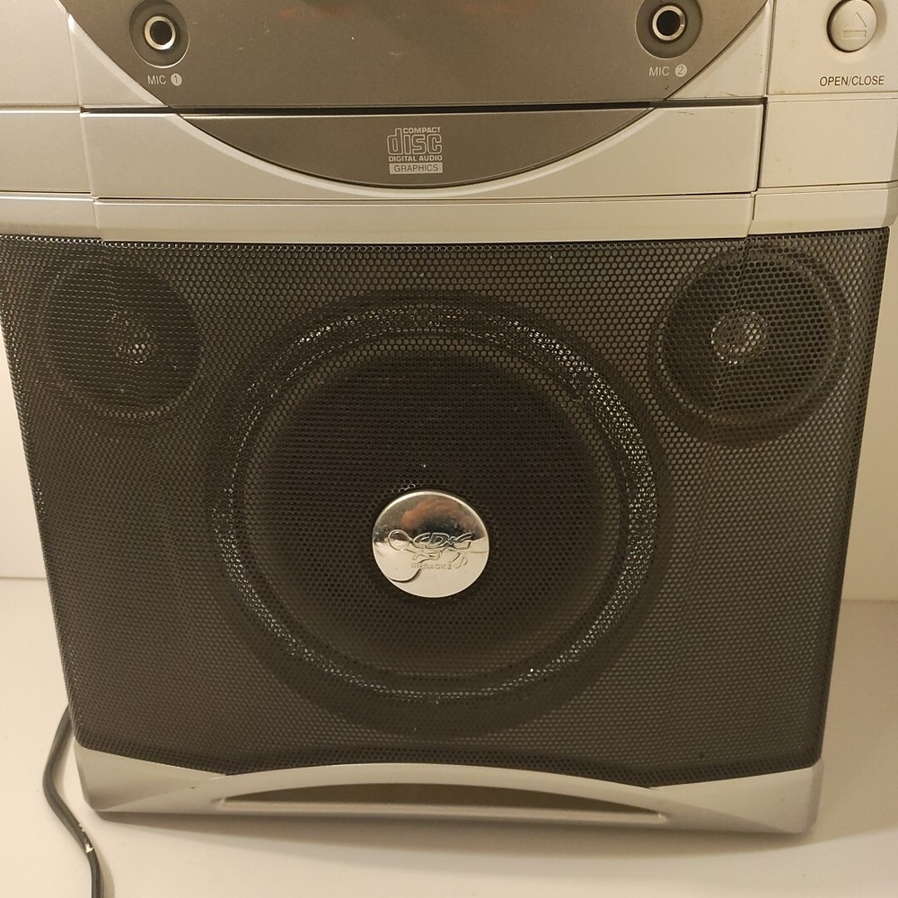 Memorex CD+Graphics Karaoke System MKS8580 CRT Video Camera CD/Cassette-Tested