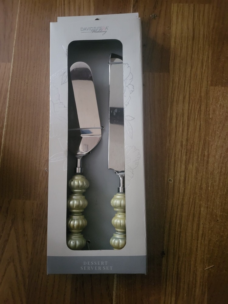 David Tutera cake serving set