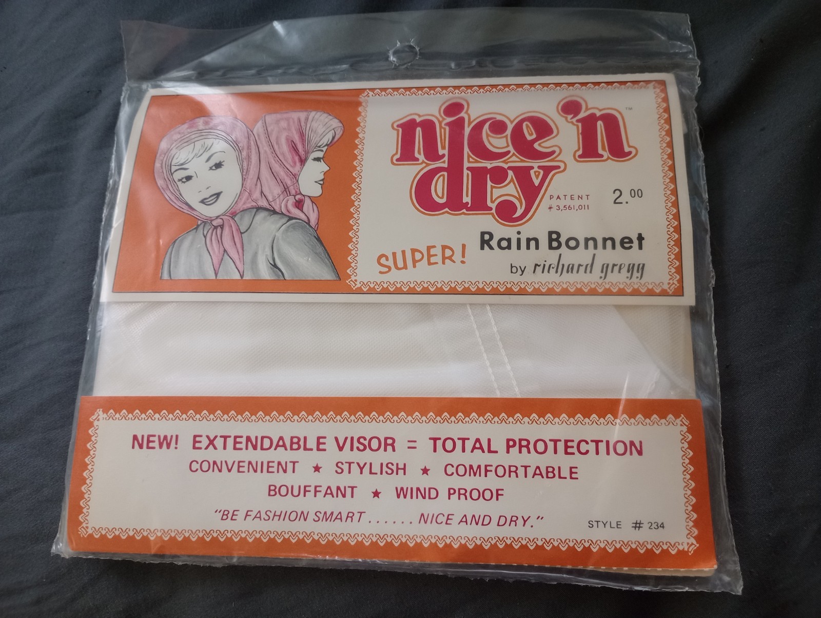 NOS Vintage 1960s RAIN BONNET NICE 'N DRY #234 White Made In USA 1969