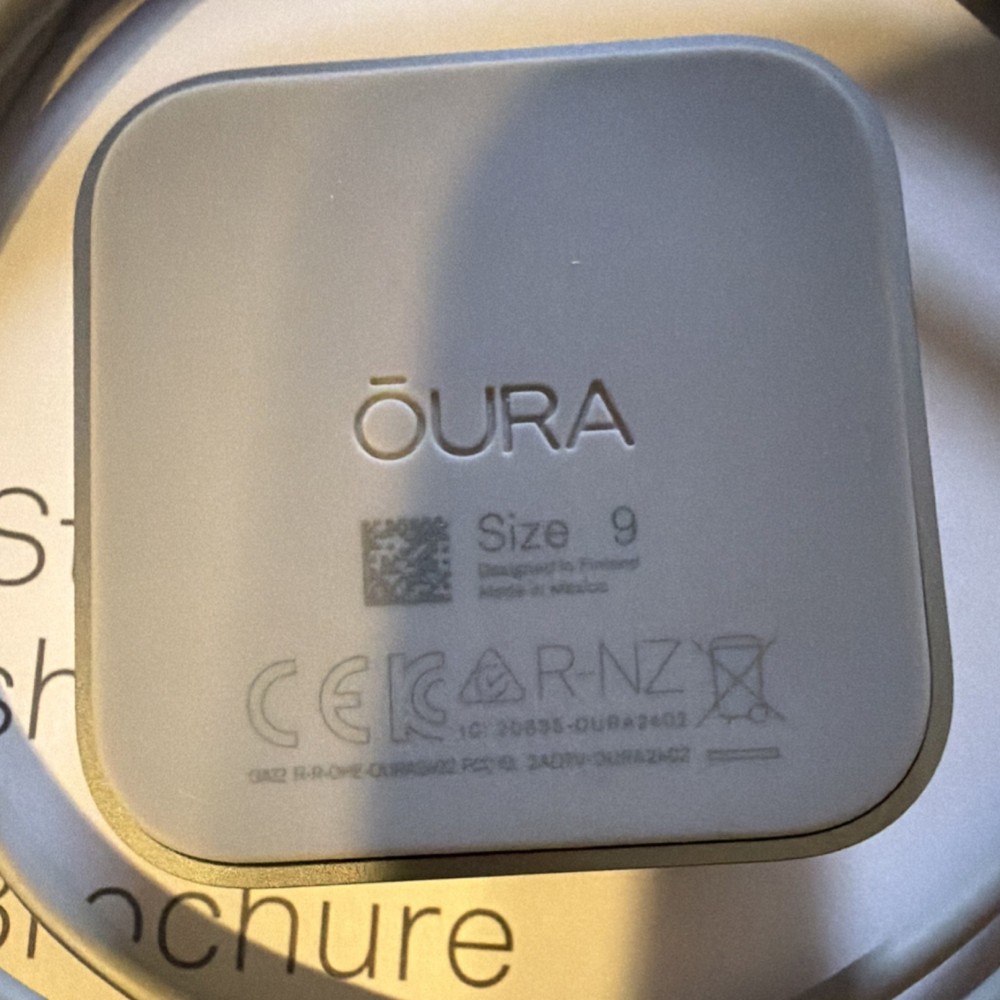 Oura Ring Activity Tracker Size 9 Black Silver Finger Wearable