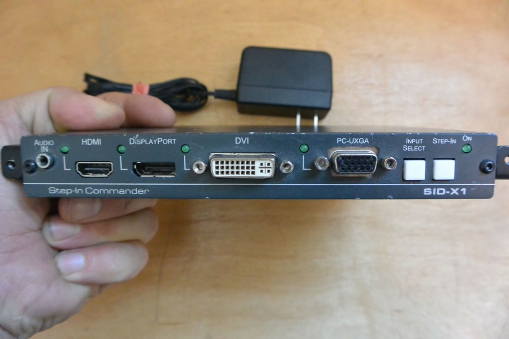 Kramer Megatools SID-X1 4-Input Multi-Format Video over DGKat TX/Step In Command
