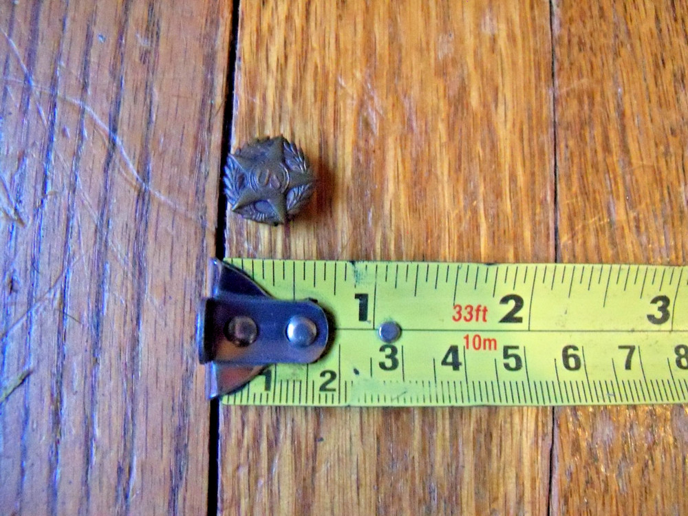 WW1 Honorable Discharge Bronze Lapel Stud Button