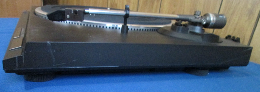Technics SL-QD22 Quartz Direct Drive Automatic Turntable