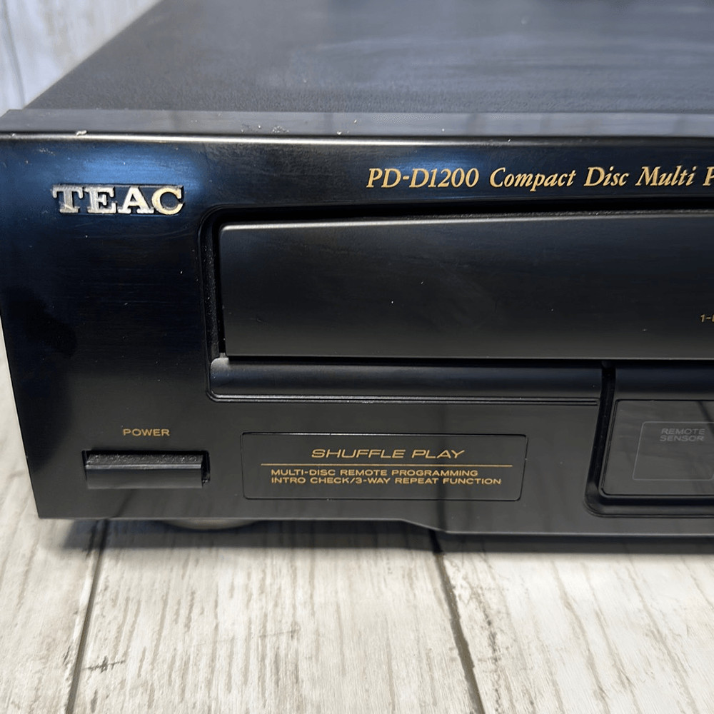 TEAC PD-D1200 Compact 5 Disk Multi CD Player No Remote Tested Works