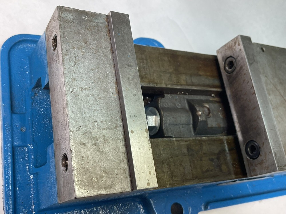 Kurt 6” Precision Machine Vise Model D60-1 Serial No. 25979 W/Solid Jaws (24JL11