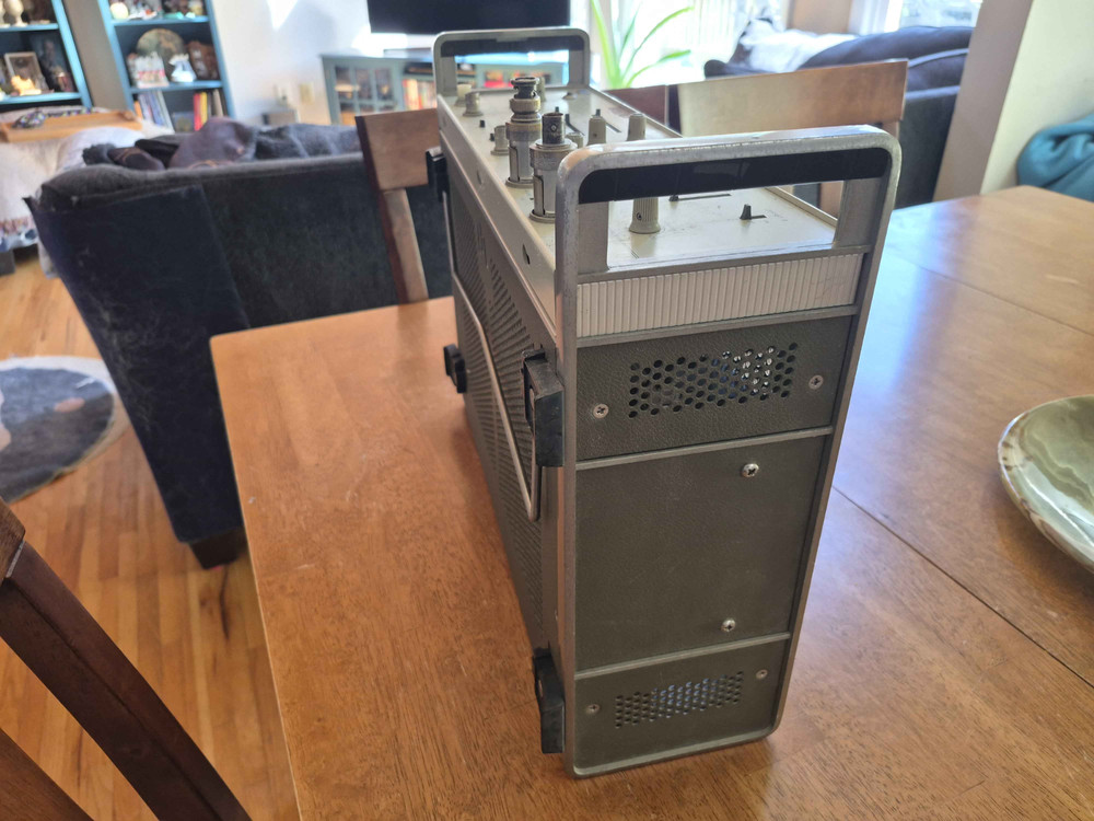 Hewlett Packard 8008A Pulse Generator