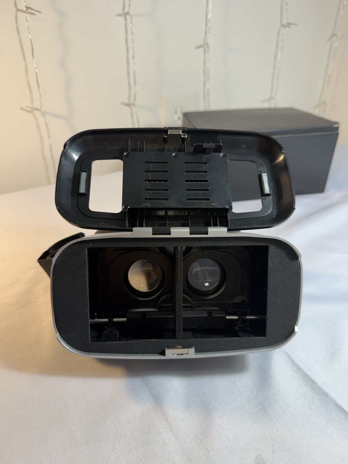 VR Virtual Reality Headset Goggles Smartphone 3D Adjustable Lenses w/ Box