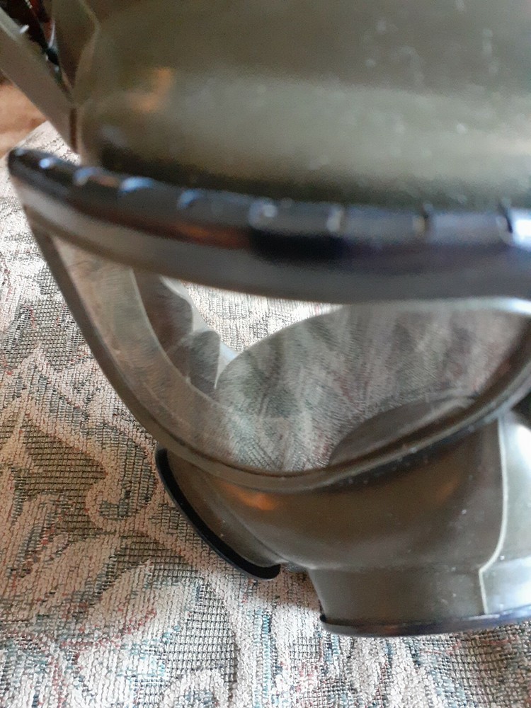 Vintage US Gas Mask MO4 C01 Size Medium