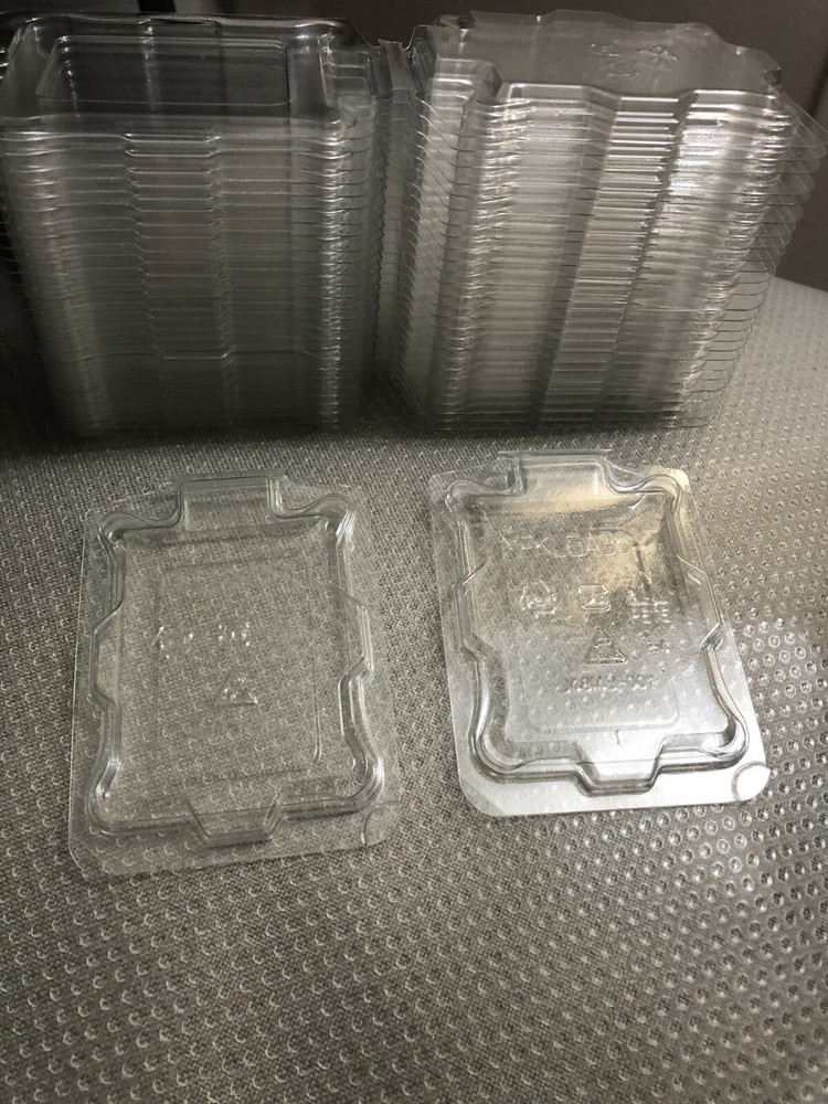 2 Pcs INTEL XEON BRONZE 3104  CLAM SHELL LGA3647  CPU PROTECTIVE CASE