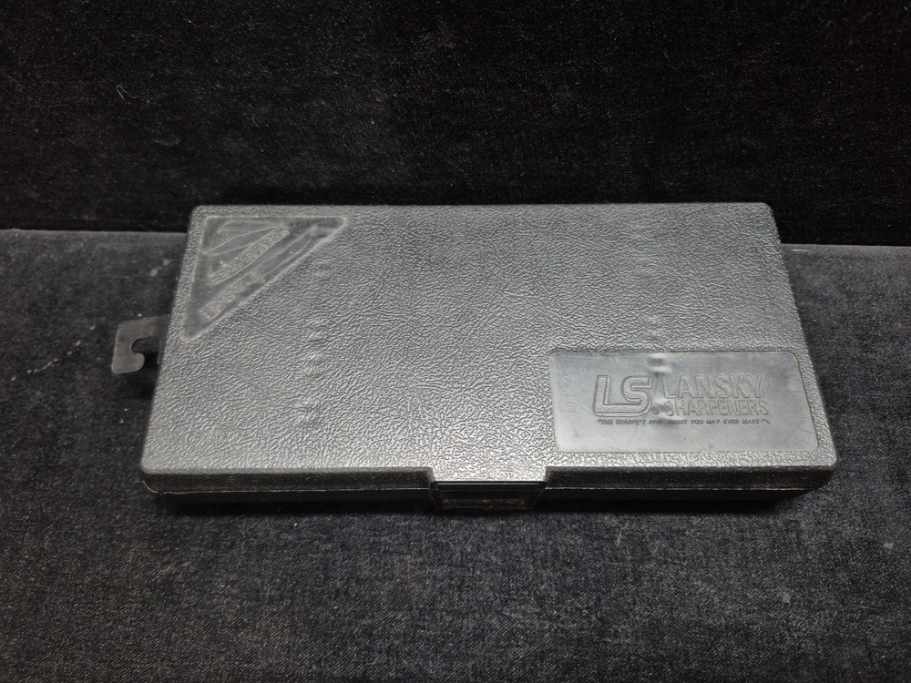 Lansky Professional Sharpening System Includes The Optional Universal Mount