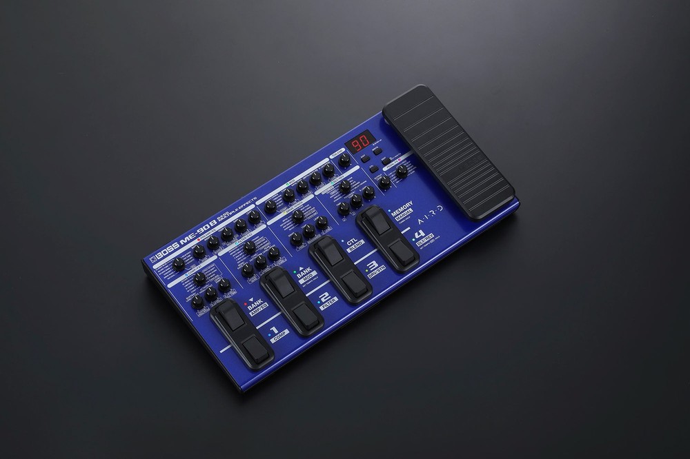Boss ME-90B Bass Multi-Effects Processor w/ Instrument Cable