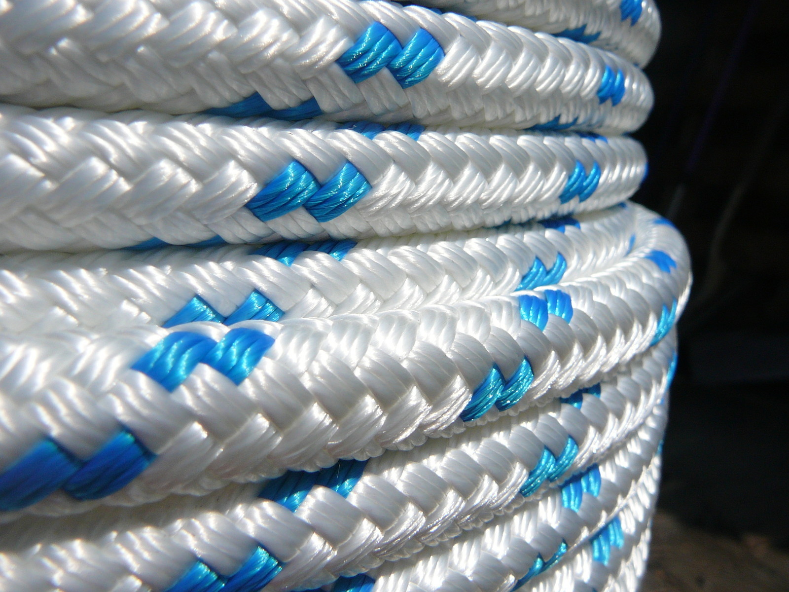 NovaTech XLE Halyard Sheet Line, Dacron Sailboat Rope 7/16" x 100' White/Blue