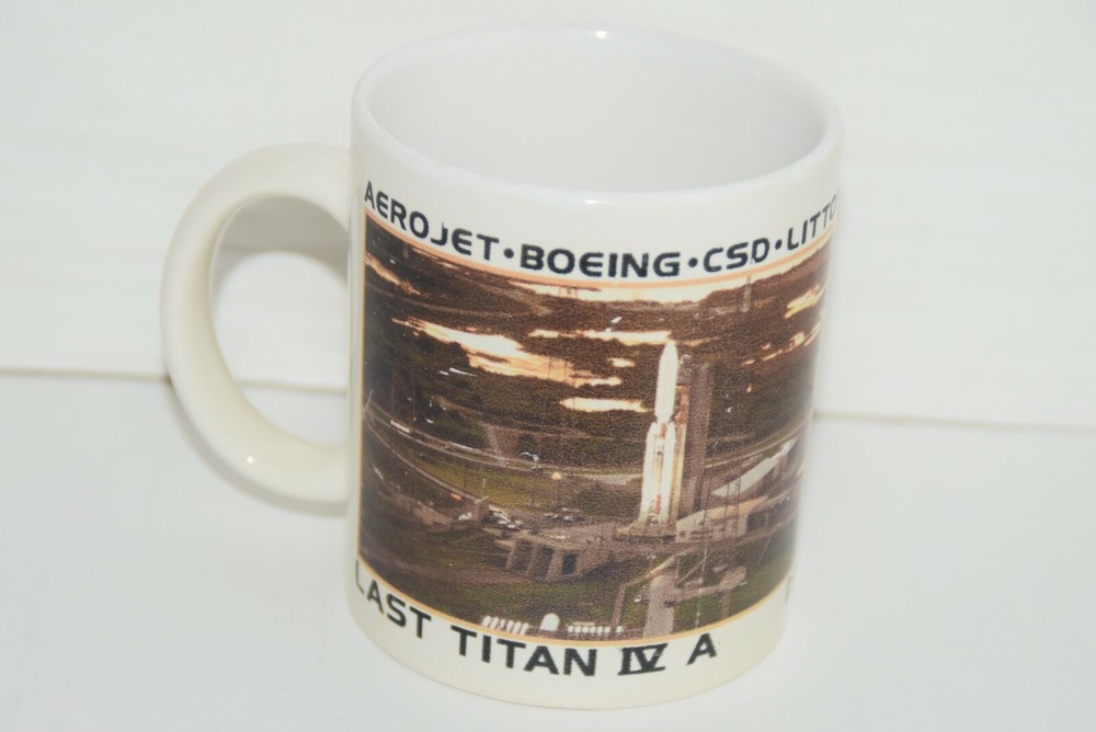 Titan IV A 1998 Rocket Last Flight Team Commerative Mug Lockheed Martin Boeing
