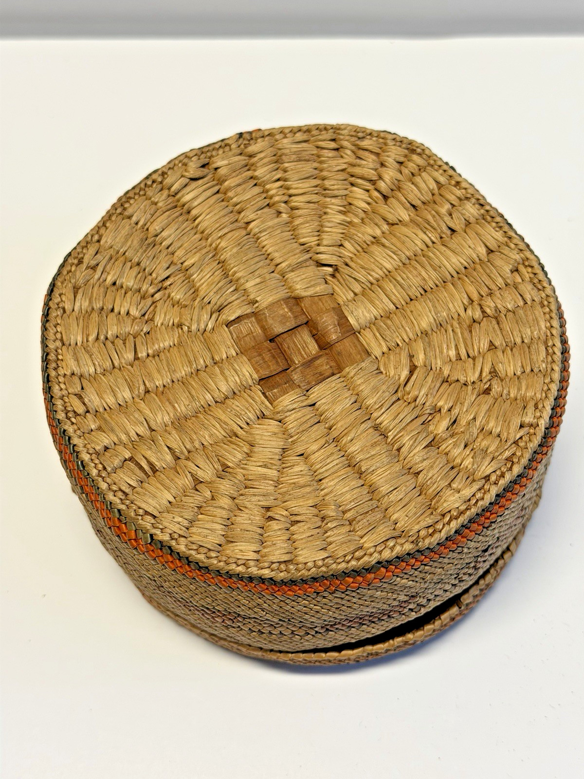 Antique Native American Indian Makah Lidded Woven Basket; Late 1890's; Lot #G7