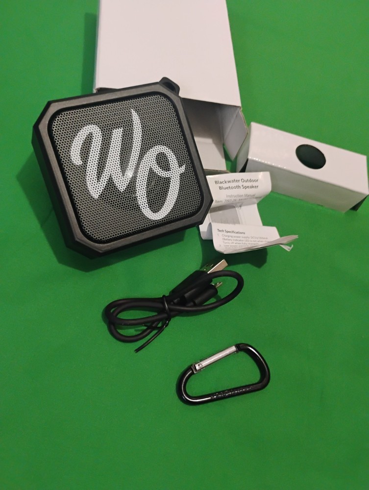 White Owl Bluetooth Speaker