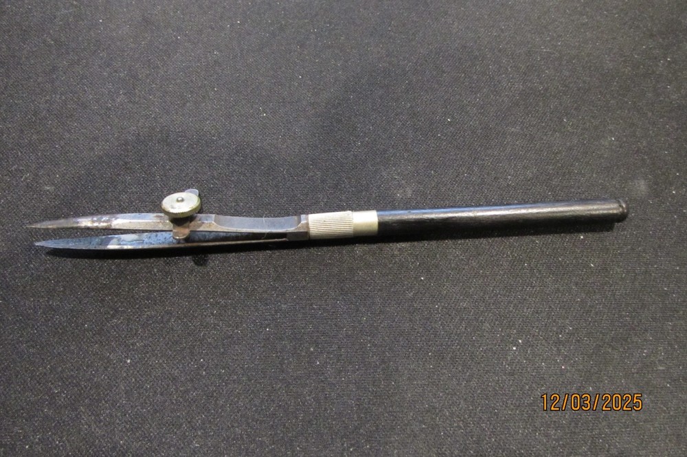 vintage drafting tools wood ruling pen D.R.P.