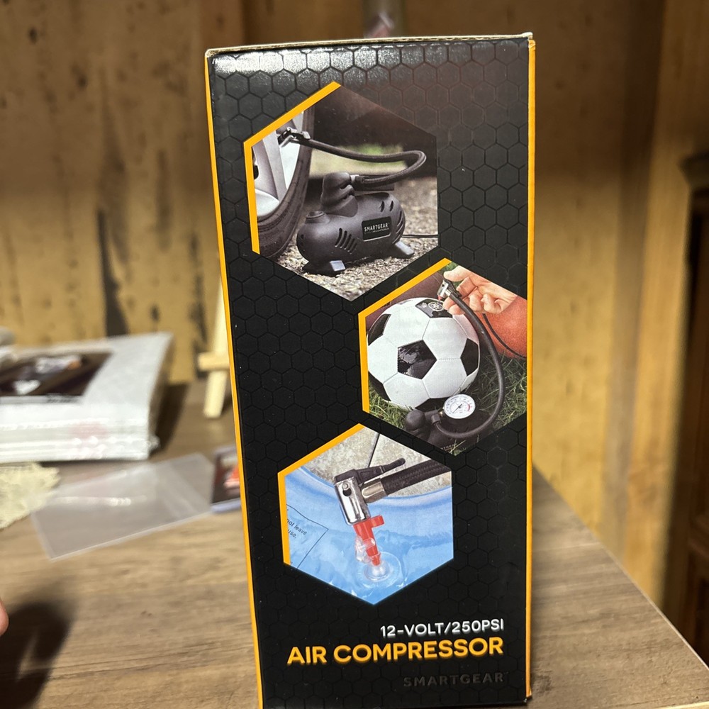 Smart Gear 12-Volt 250PSI Air Compressor, Small & Mighty
