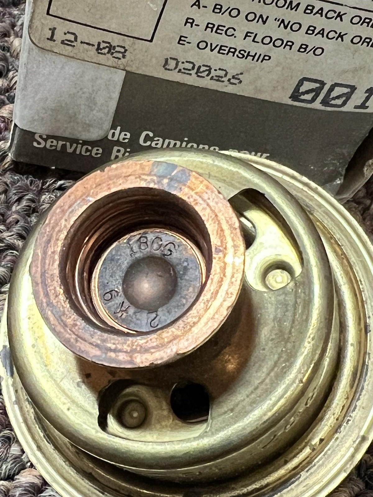 New Genuine International 258087C91 Navistar Diesel Engine Thermostat 180 Degree