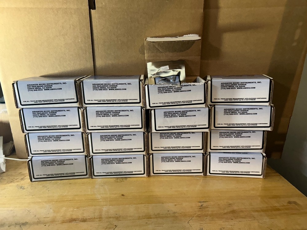 Advanced Micro Instruments T-2 High Performance Trace Oxygen Sensor