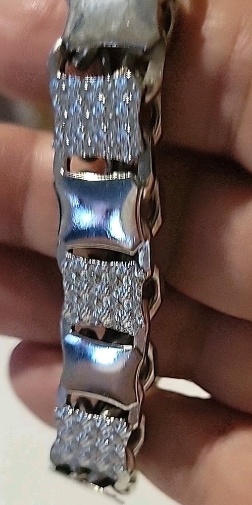 Silvertone Bracelet Texured Squares Link