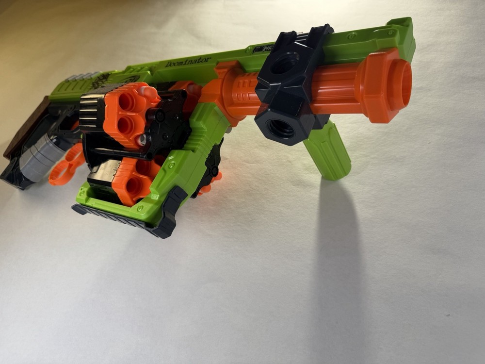 Nerf Zombie Strike Doominator Blaster w/ Rotating Drum Tested Working