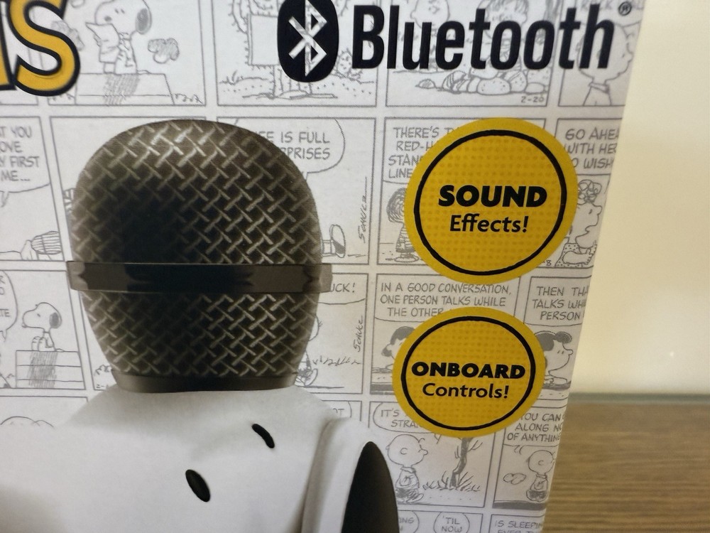 Peanuts Snoopy Bluetooth Karaoke Microphone Wireless Speaker NEW