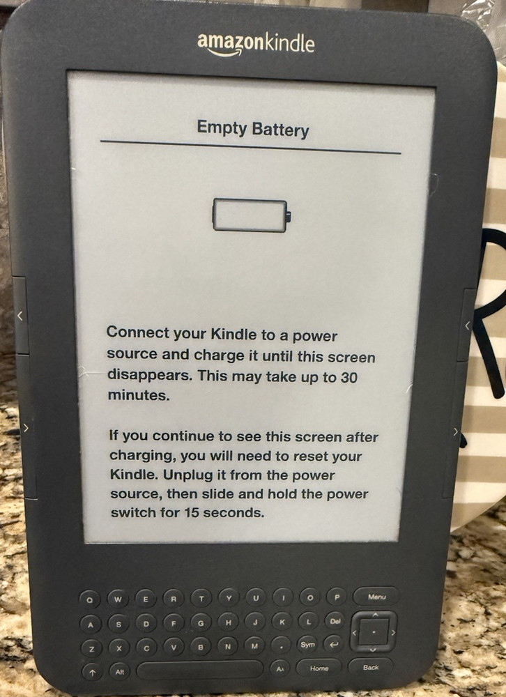 Amazon Kindle (3rd Generation) eBook Reader Gray Built-In Keyboard NEEDS BATTERY
