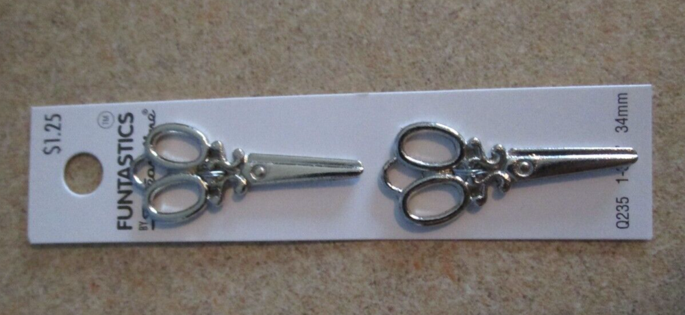 LAMODE SILVER SCISSORS CHARM - SEW ON