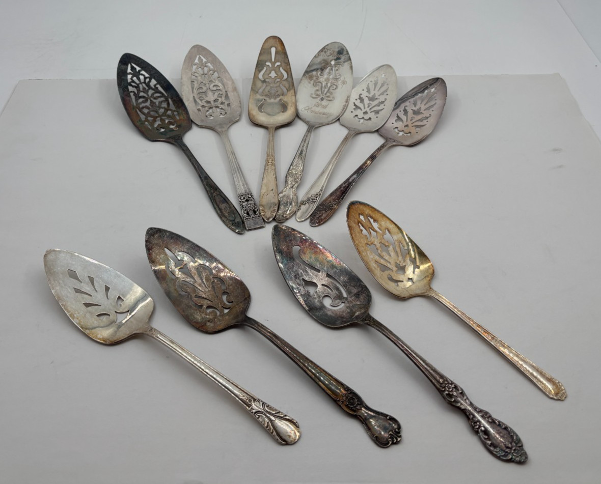 Lot of 10 Assorted Used Silverplate Pie Servers - Lot#2