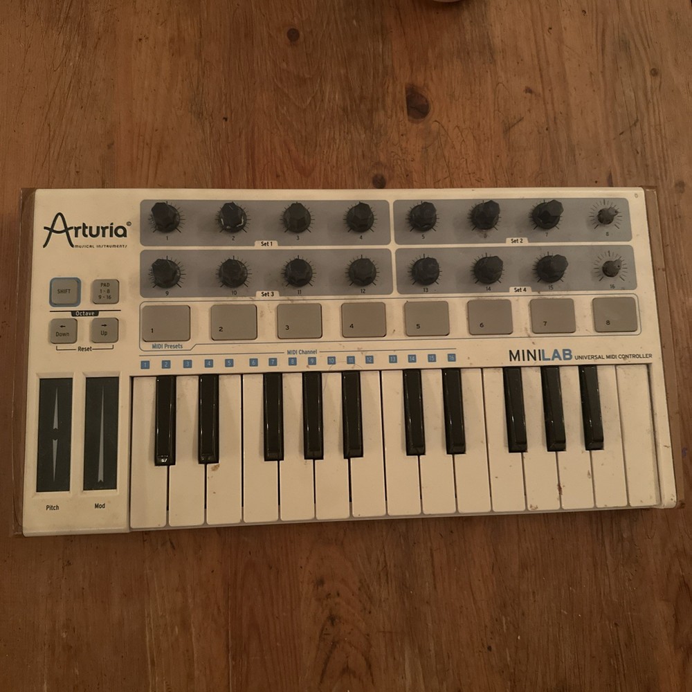 Arturia MiniLab MKI