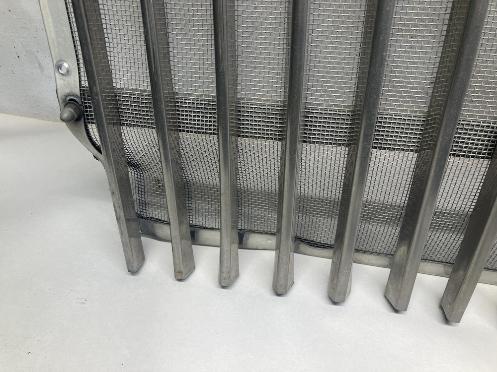 1997-2011 International 9200 Grille - Used