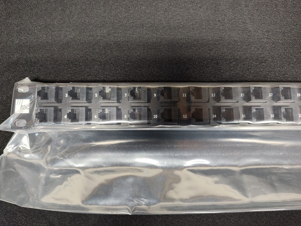 ADC ADCPP32KSRJRJ CAT5e 32-Port Patch Panel (1206274)