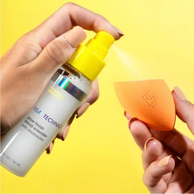 Real Techniques Glow Finish Extender Clear Setting Spray For Face 2oz