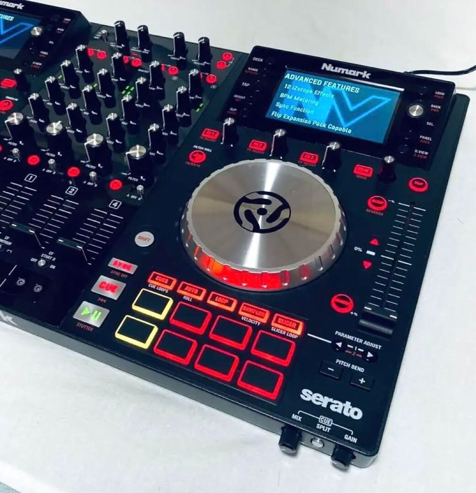 Numark NV 4 Deck Dual Display DJ Controller Black Very Good