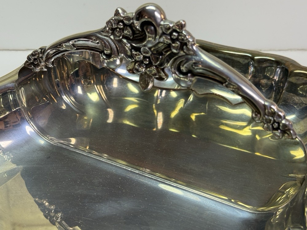 Lunt Silver Plate V-38 Rectangular Vegetable Server