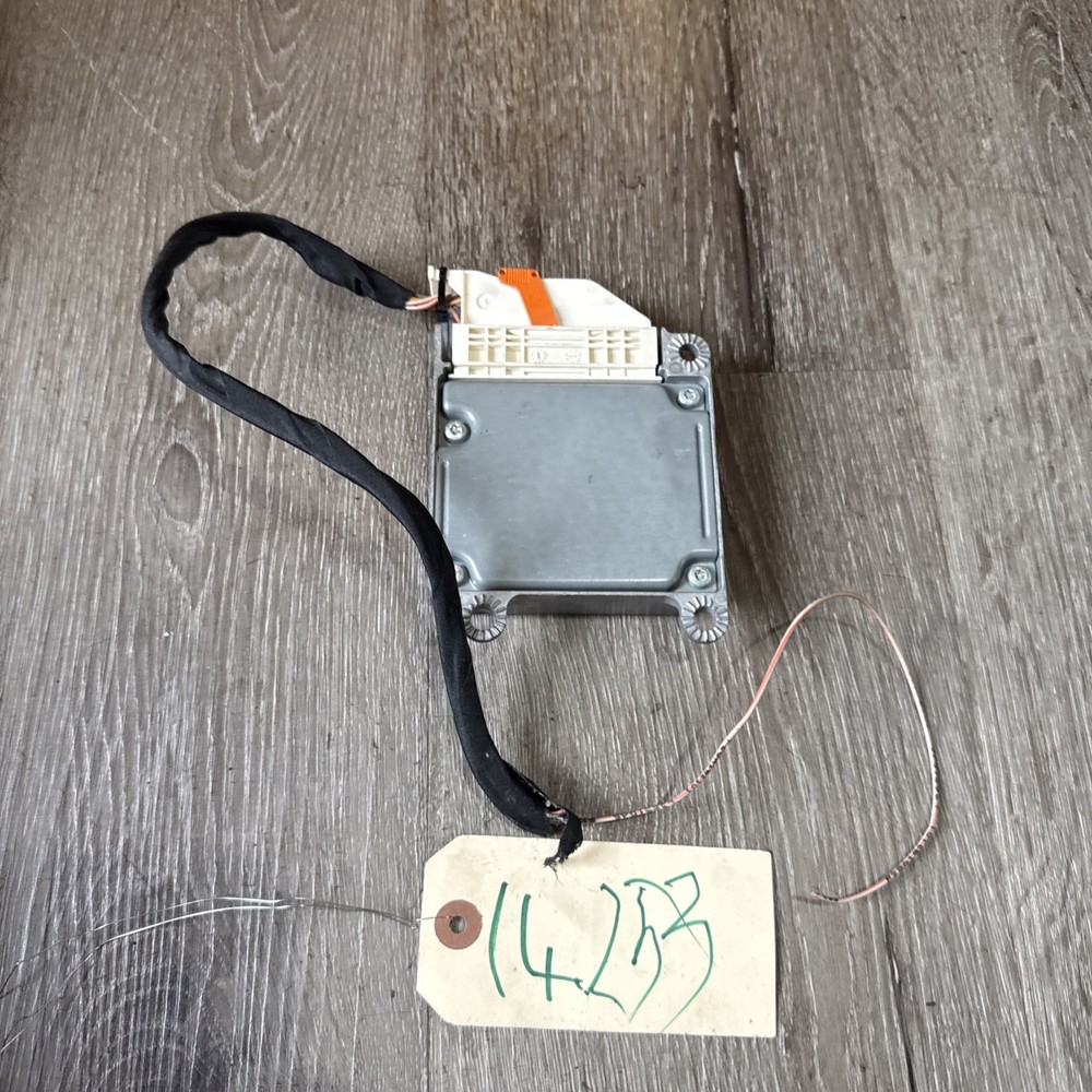 VOLVO VNL ECM CAB COMPUTER CONTROL MODULE - P/N: 21589003