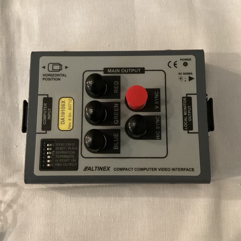 Altinex Compact Computer Video Interface DA1910SX