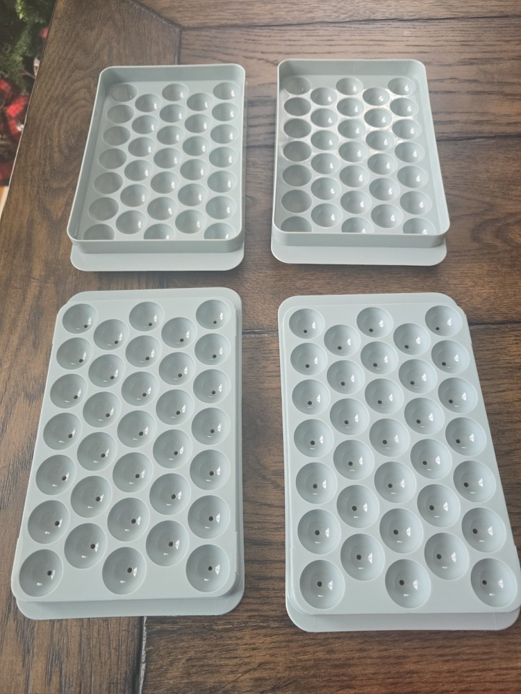 Ice Cube Trays- Round And Large Cube- 4 Pack